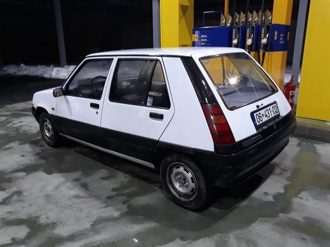 Renault R5