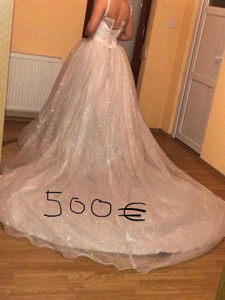 Fustanë