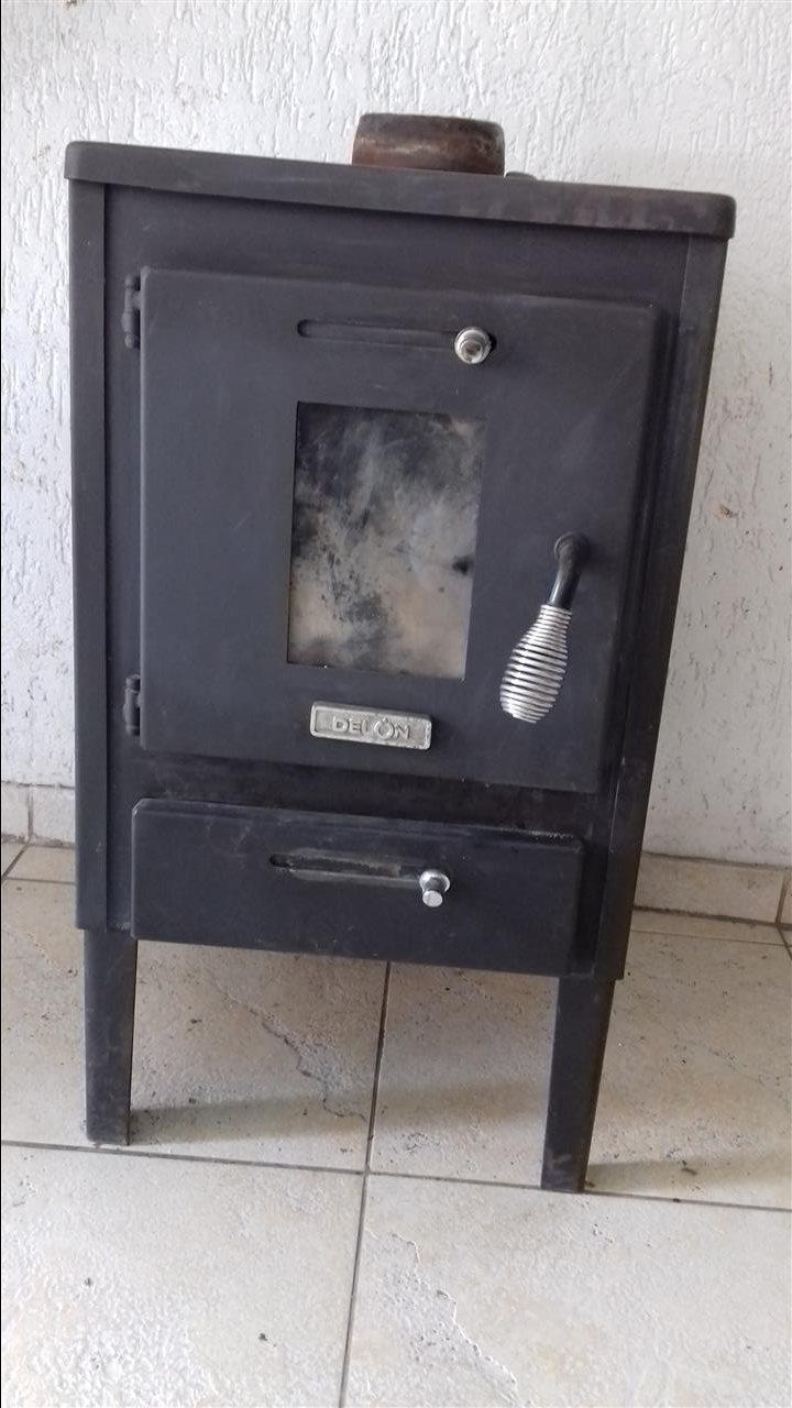 Kamin-Delon-