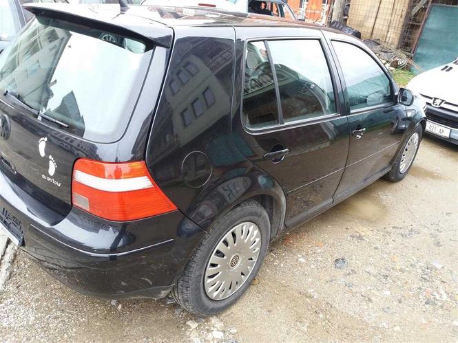 U shit VW Golf 4 