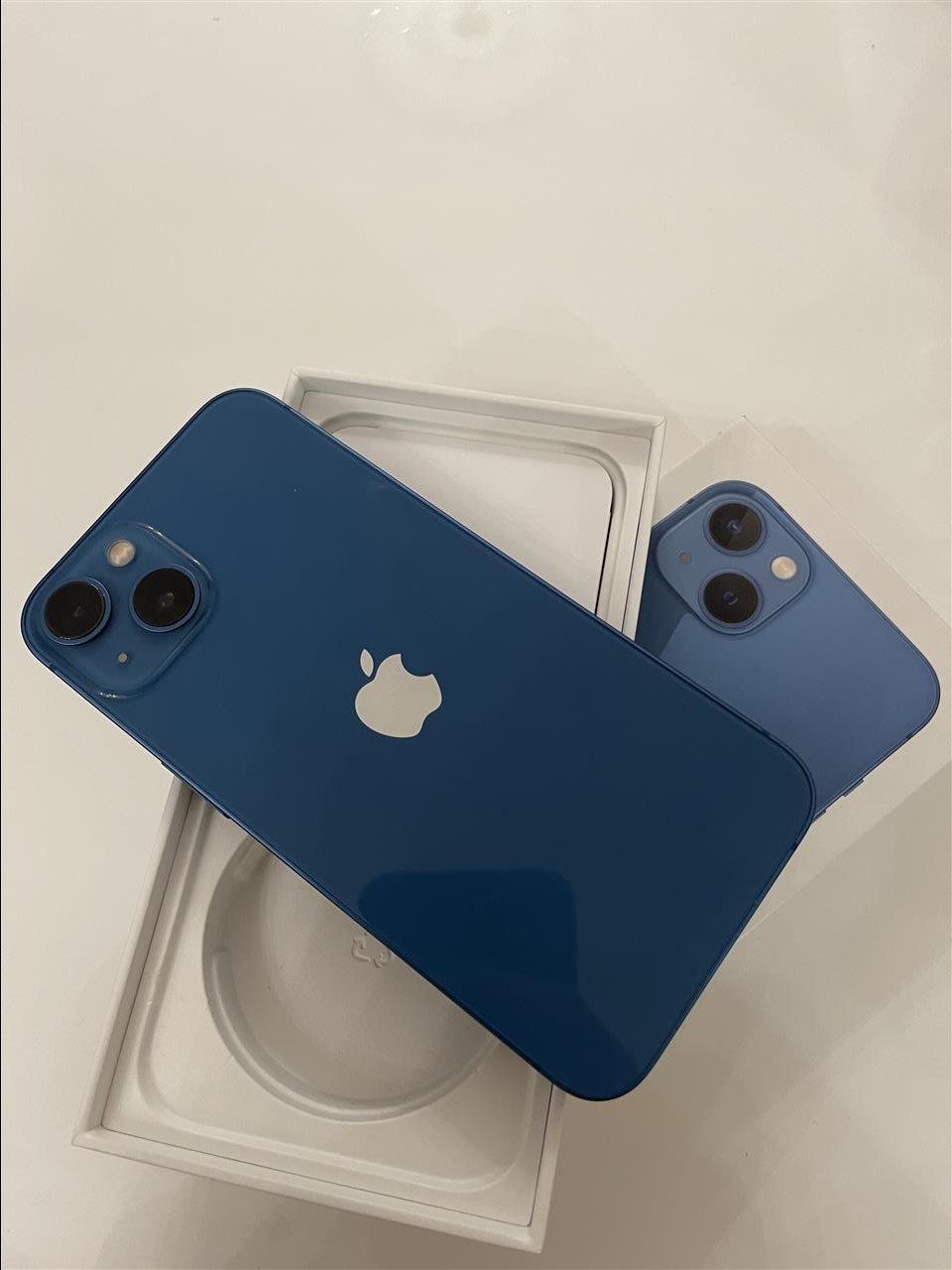 Iphone-13-blue-