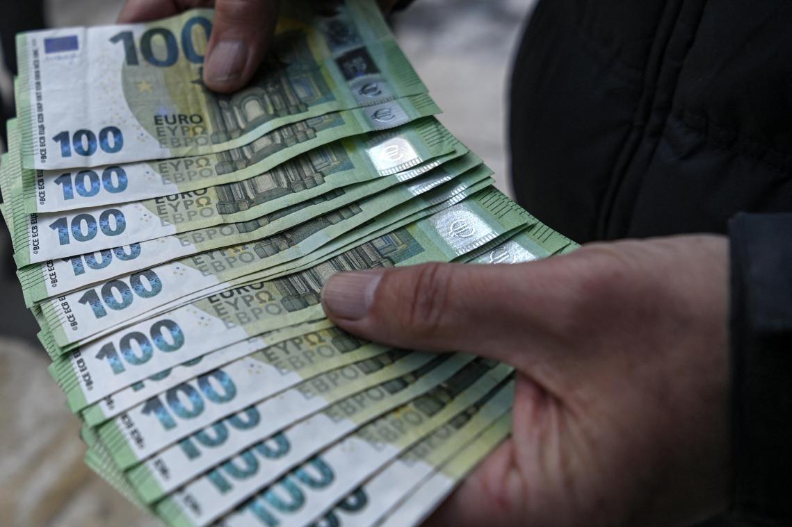 Huadhënie-parash-për-investim-në-një-projekt