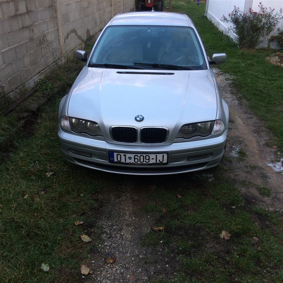Shitet-bmw-320-