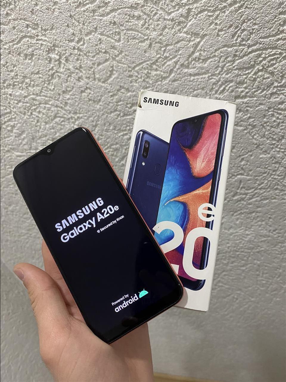 Samsung-A20e