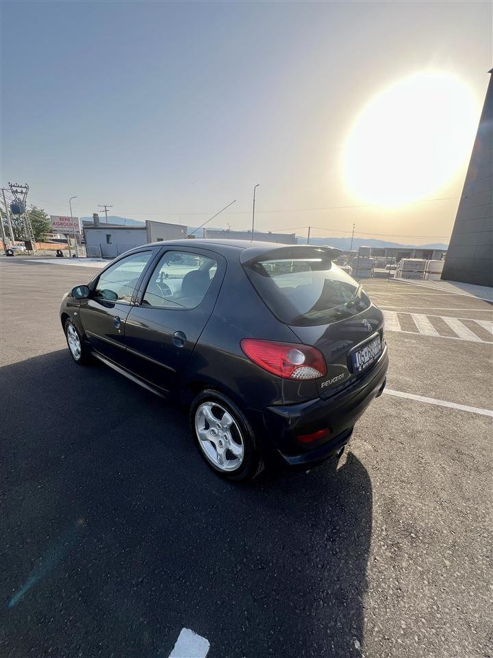 Peugeot-206+-1-4-dizell-2009-049565007