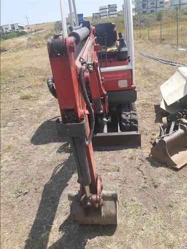 Eskavator 1.5T