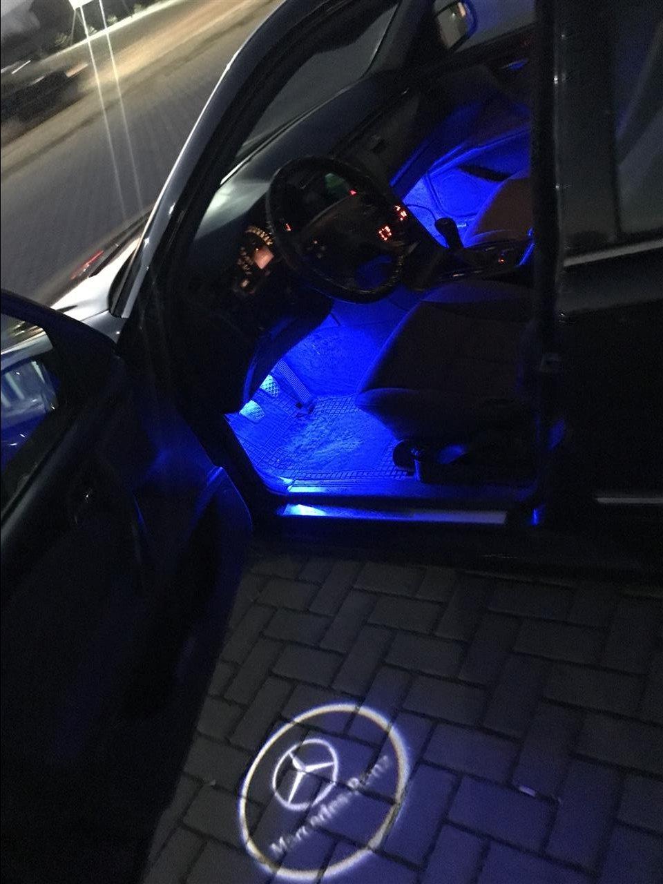 Mercedes-Benz-E-220-